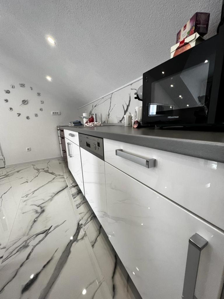 Luxury Apartment Megy Otočac Exterior foto